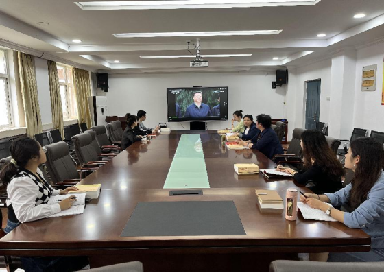 215e396901ec4871b33bf1d6b56508ef.png 215e396901ec4871b33bf1d6b56508ef.png